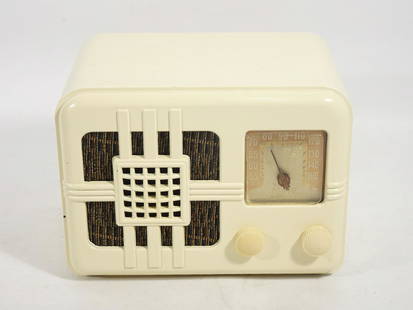 Rauland Corp. Model 546TL Tabletop Radio: The Rauland Corp. Lyric model 546 TL tabletop radio, circa 1946, ivory Bakelite case, 5 tubes, 6 AM tuned circuits, broadcast only wave band, 6 1/2" high x 9" x 6 1/2"