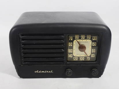 Admiral Brand Model 7T10E Tabletop Radio: Continental Radio and Television Co. Admiral Brand model 7T10E tabletop radio, circa 1947, ebony/black Bakelite case, 5 tubes, 5 AM tuned circuits, broadcast only wave band, 8" high x 13" x 7"