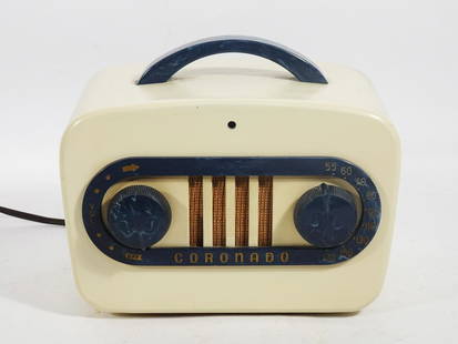 Coronado Model 43-8190 Tabletop Radio: Gamble-Skogmo Inc. Coronado Racetrack model 43-8190 tabletop radio, circa 1947, ivory and blue Bakelite case, 5 tubes, 6 AM tuned circuits, broadcast only wave band, 7 1/2" high x 9 1/2" x 6"