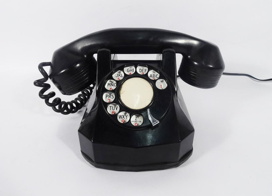Automatic Electric Co. Tabletop Telephone (1 of 2)