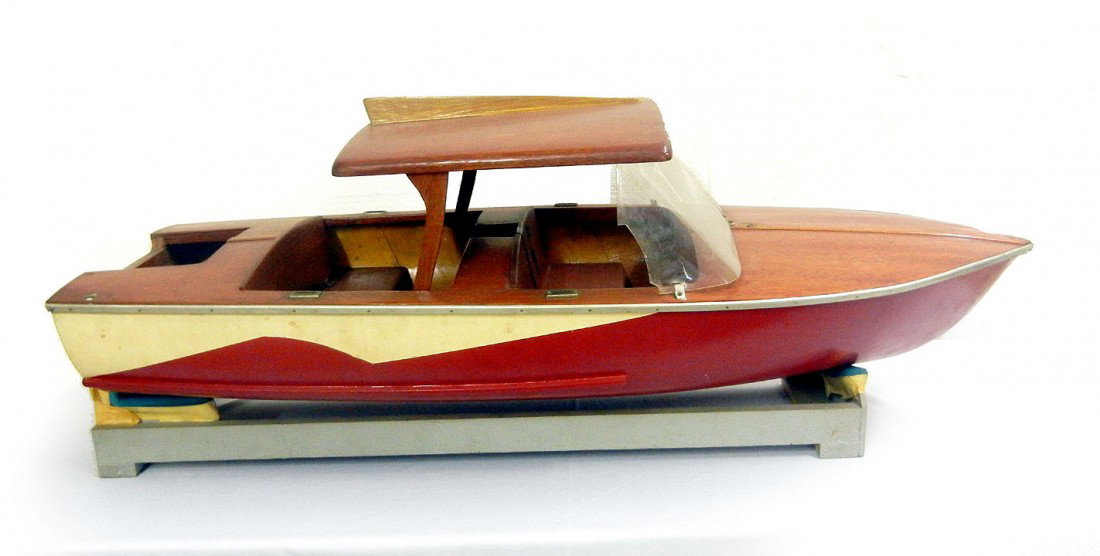 Mahogany vintage speed boat model with canopy, red: Mahogany vintage speed boat model with canopy, red and white painted hull, on stand, mid 20th C., 14" high x 38" x 15