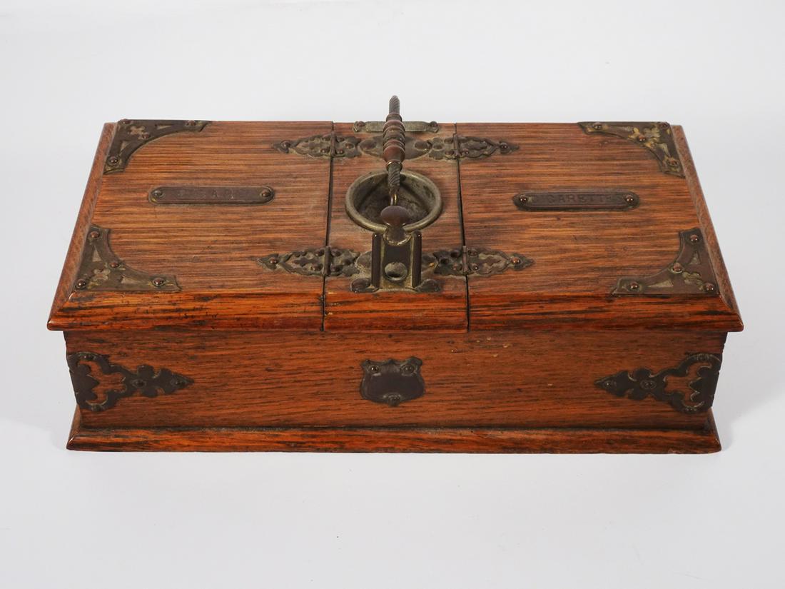 Oak and Brass Cigars/Cigarettes Box (1 of 5)