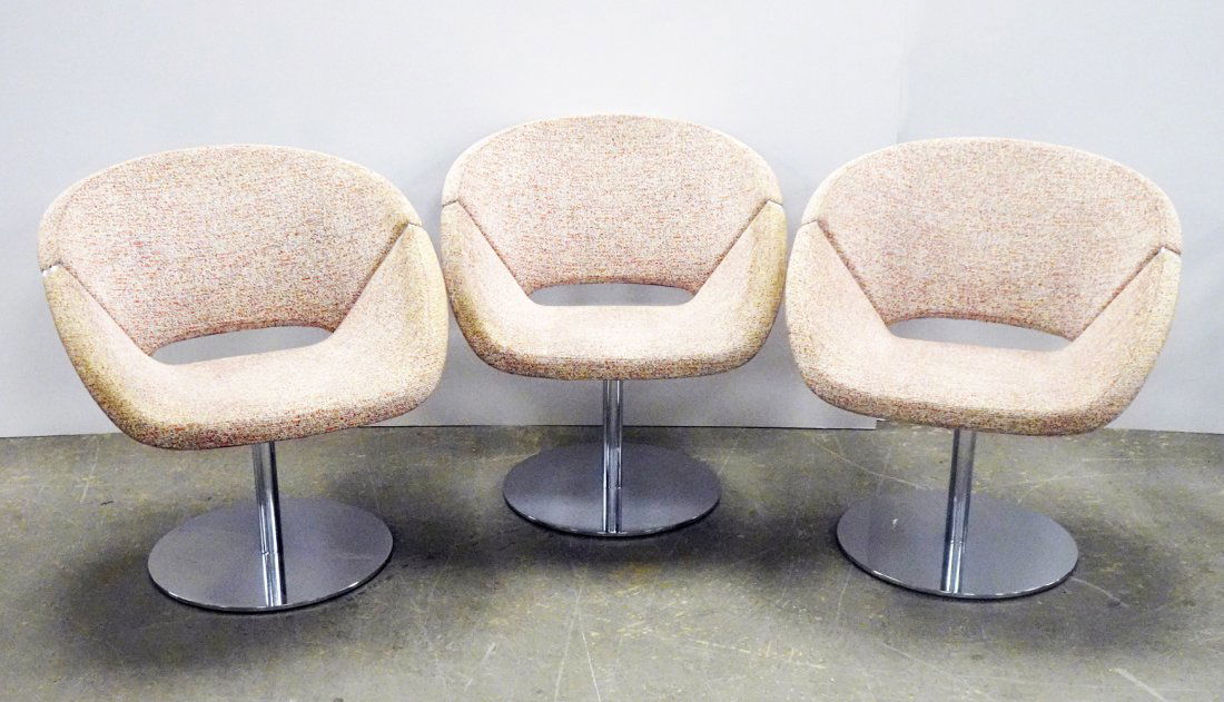 Davis Furniture Industries Lipse Swivel Chairs (1 of 3)