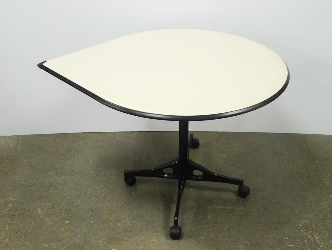 Dan Grabowski for Herman Miller Everywhere Table (1 of 2)