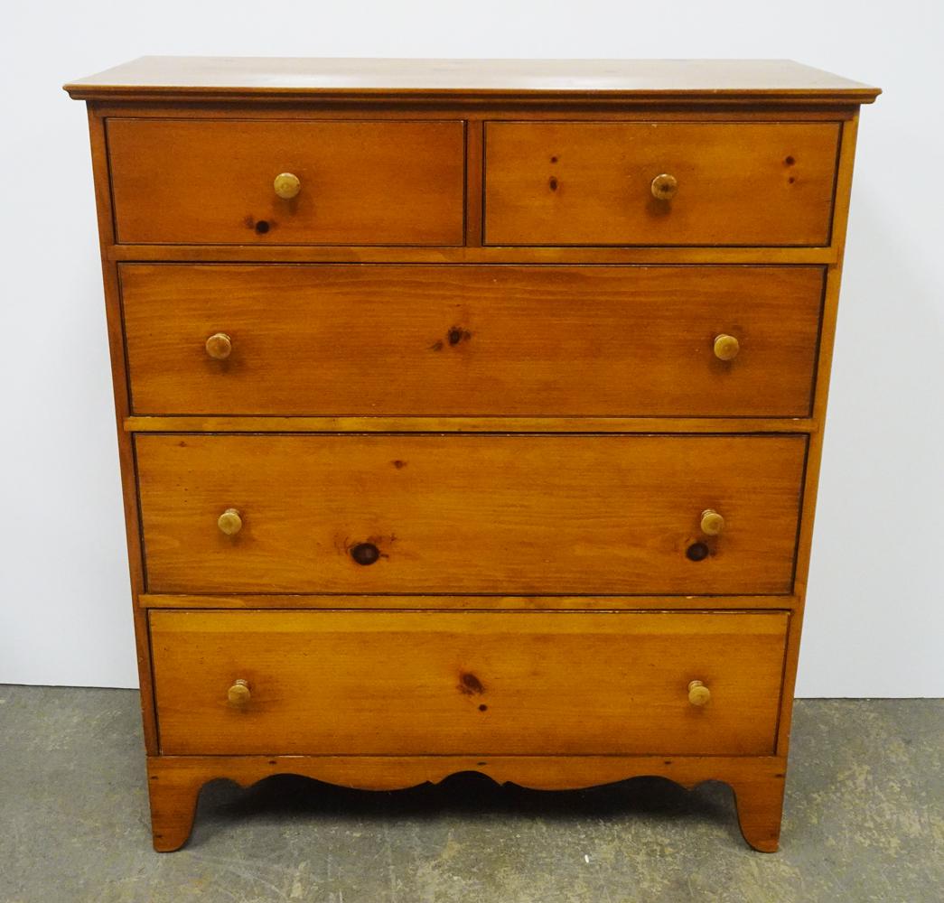 William Draper Cabinetmaker Chest of Drawers (1 of 3)