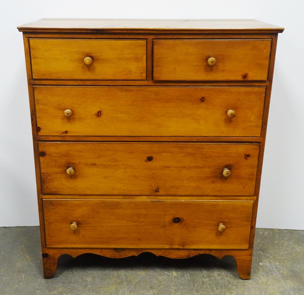 William Draper Cabinetmaker Chest of Drawers (1 of 2)
