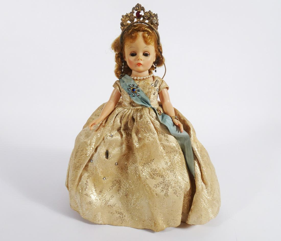 Mme. Alexander Cissette Queen Elizabeth (1 of 3)