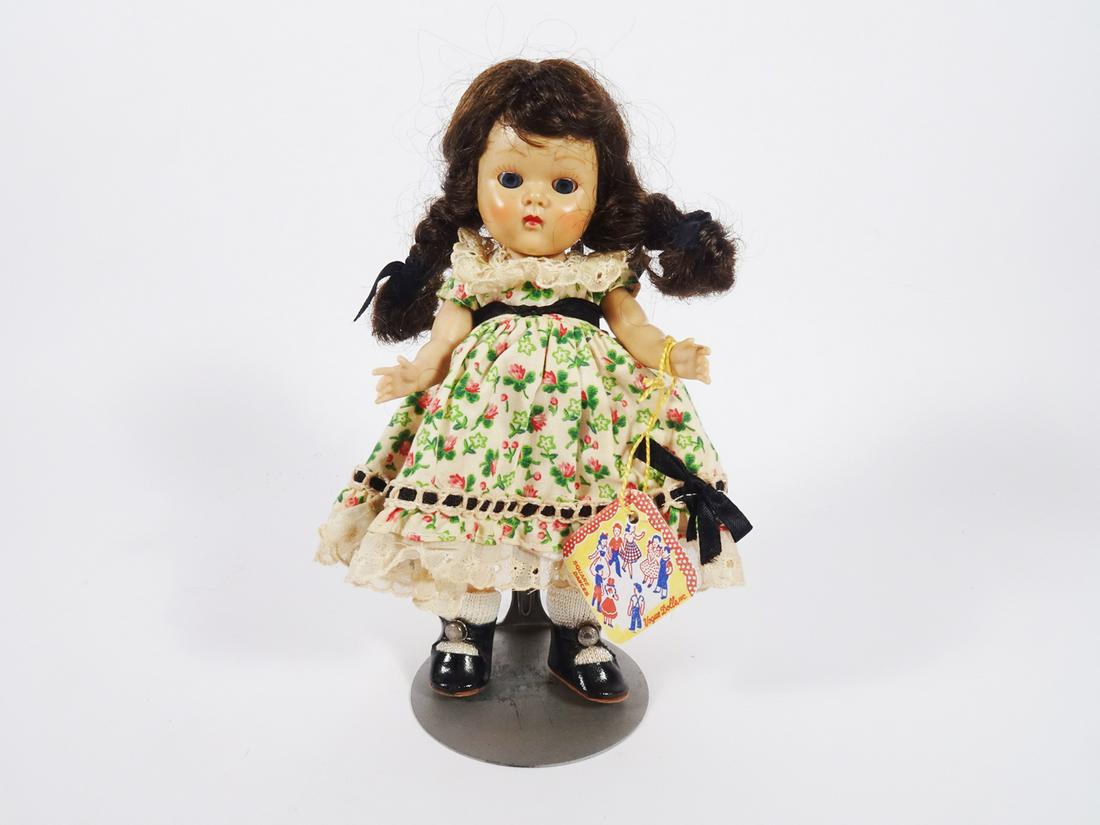Vogue Ginny doll Iva Square Dancer with box (1 of 4)