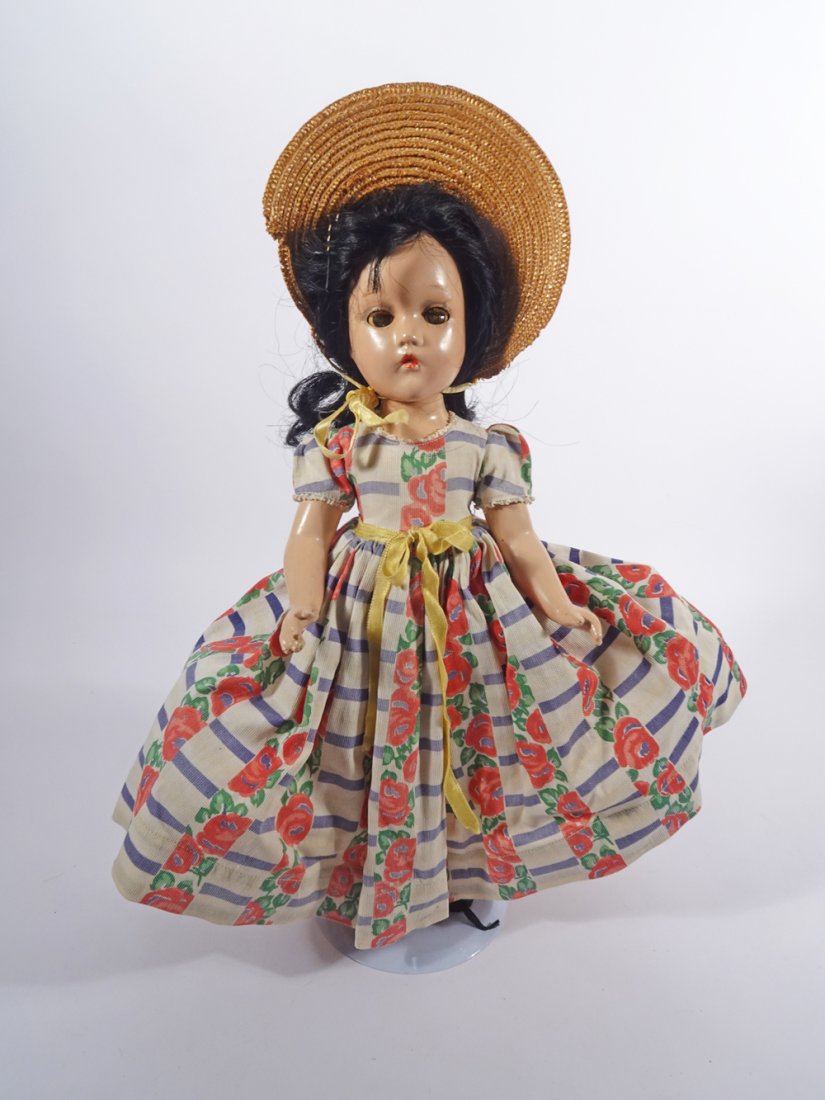 1937 Madame Alexander Scarlett O'Hara composition doll (1 of 4)