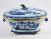 Chinese Canton Porcelain Tureen