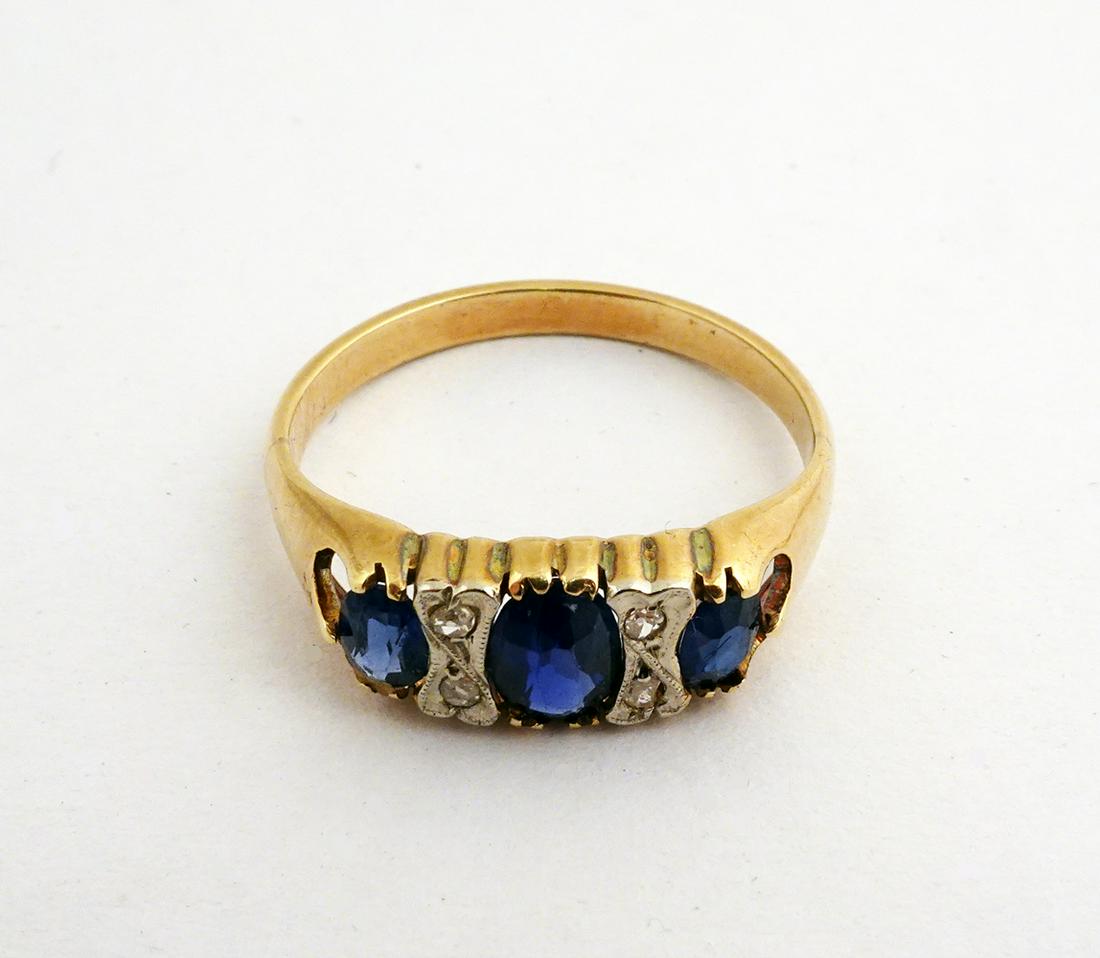 Sapphire Diamond 14K Gold Ring (1 of 2)