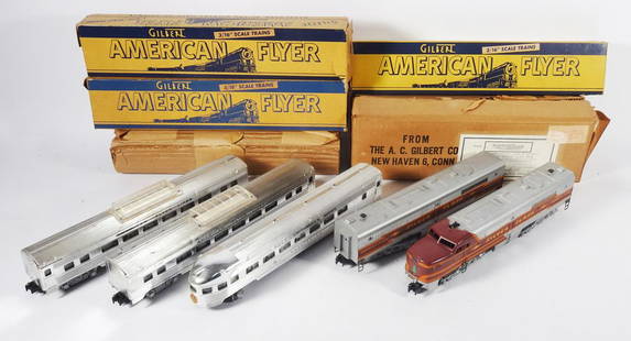 Post War American Flyer Silver Flash Train Set: Circa 1956 post war A.C. Gilbert Co. American Flyer Silver Flash S Gauge five piece train set, #477 Silver Flash Alco A Unit, #478 Silver Flash Diesel B-Unit, #962 Hamilton Vista Dome Pullman Passenge