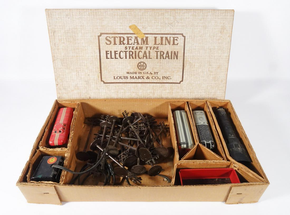 Post War Marx Stream Line Electric Train Set (1 of 6)