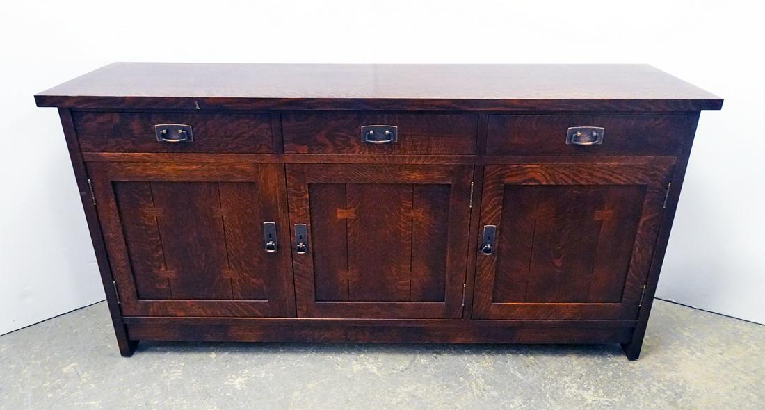 Stickley Mission Style Oak Sideboard (1 of 10)