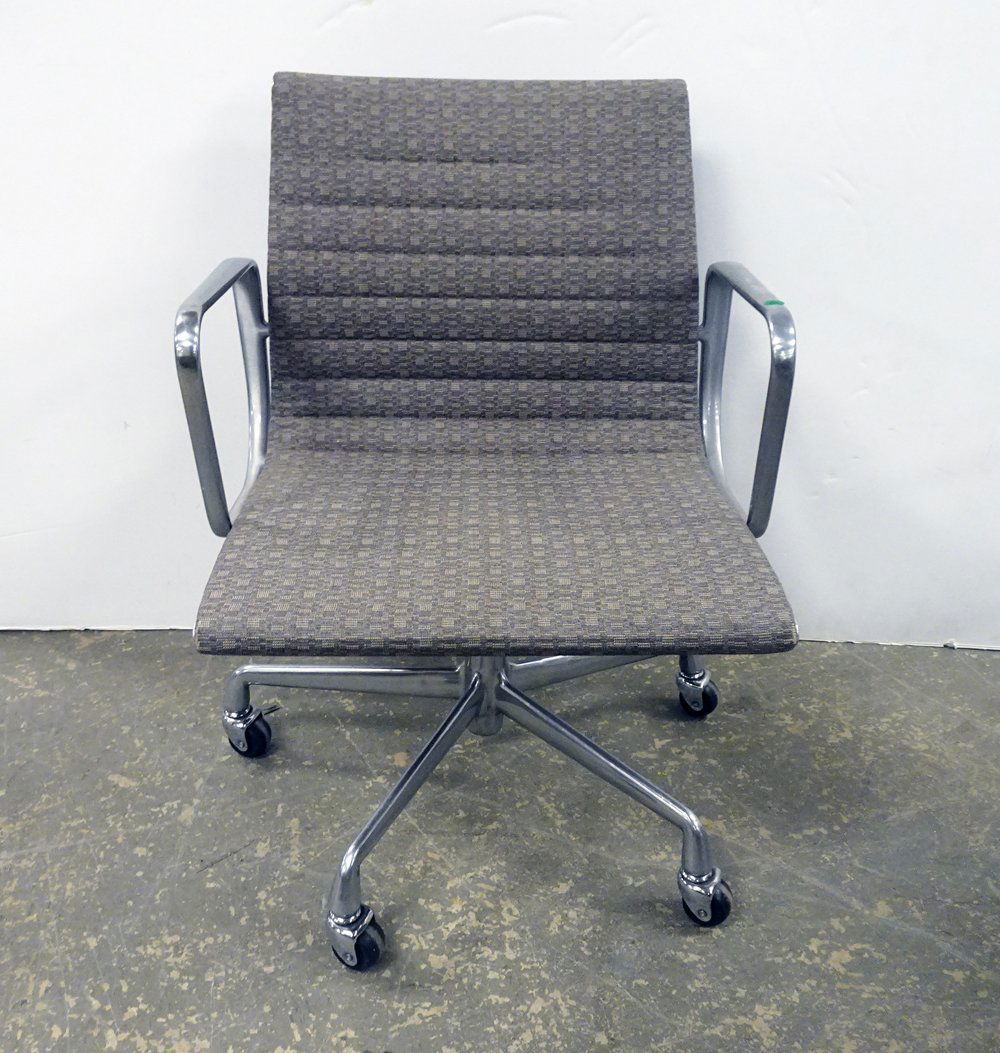 Group Aluminum Armchair by Charles Eames for Herman Miller: Group Aluminum Armchair by Charles Eames for Herman Miller, 31" x 23" x 22"