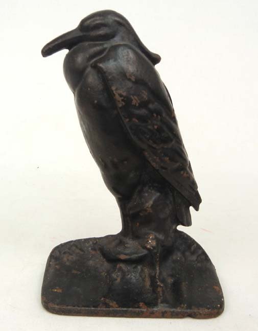 Painted cast iron crow doorstop,impressed maker's : Painted cast iron crow doorstop,impressed maker's mark on reverse (unreadable)