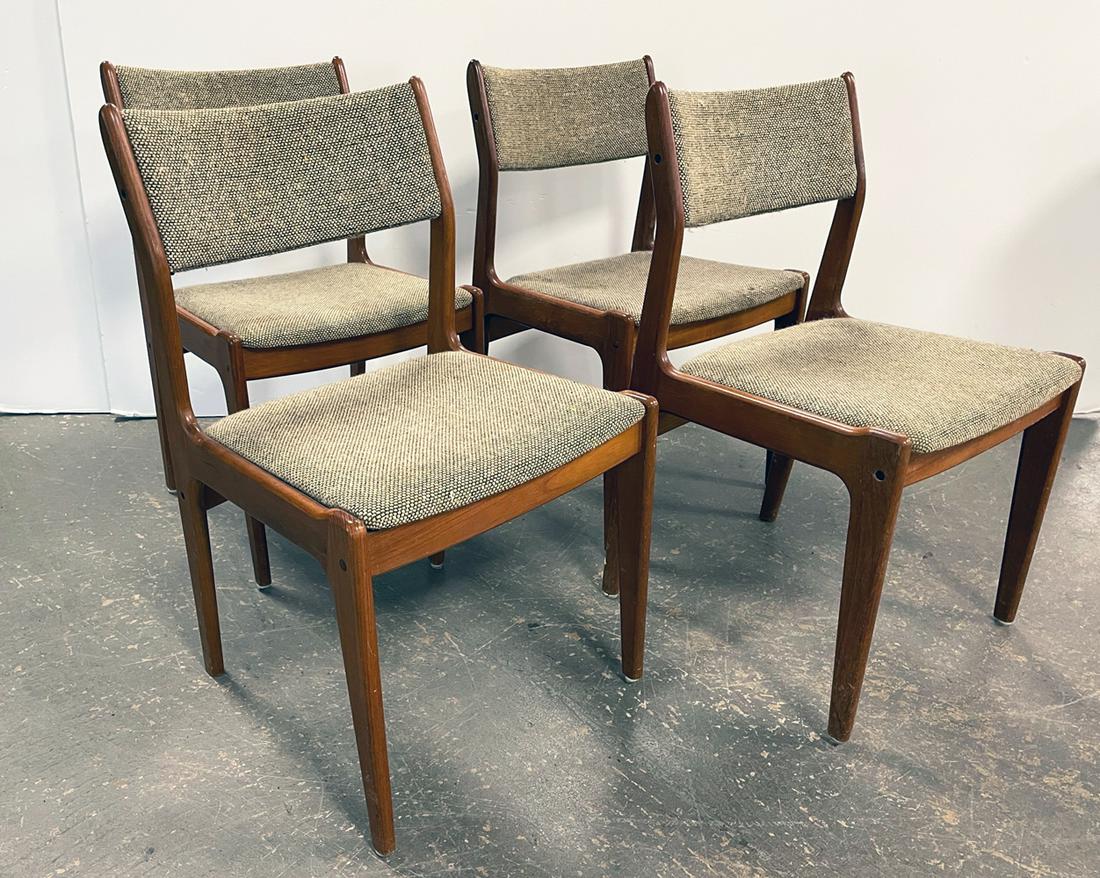 Set of Four Scandinavia Woodworks Co. Chairs: Set of four Scandinavia Woodworks Co. dining chairs, teak with Hamlet design upholstery, mid 20th c., all have attached Scandinavia Woodworks Co. label on undersides of bases, 32" (h) x 18" x 18"