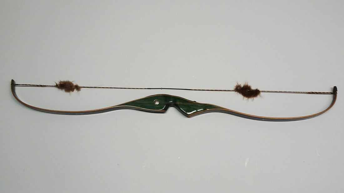 Bear Kodiak Hunter Recurve Bow Auction