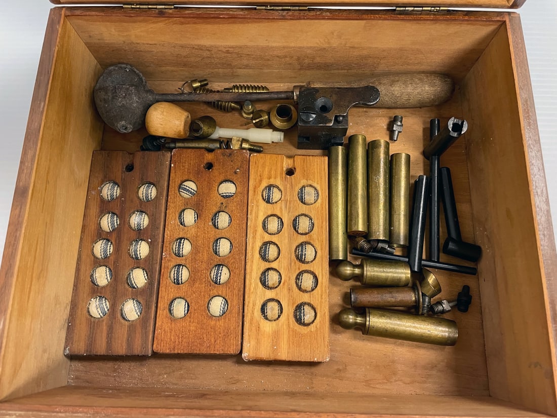 Black powder lead projectile casting tools: Black powder lead projectile casting tools in wooden box. Box dimensions 10 1/2" X 8 3/4" X 5".