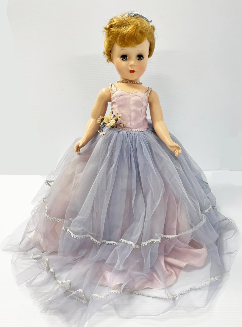 Nancy Ann 1950's Style Show doll (1 of 3)