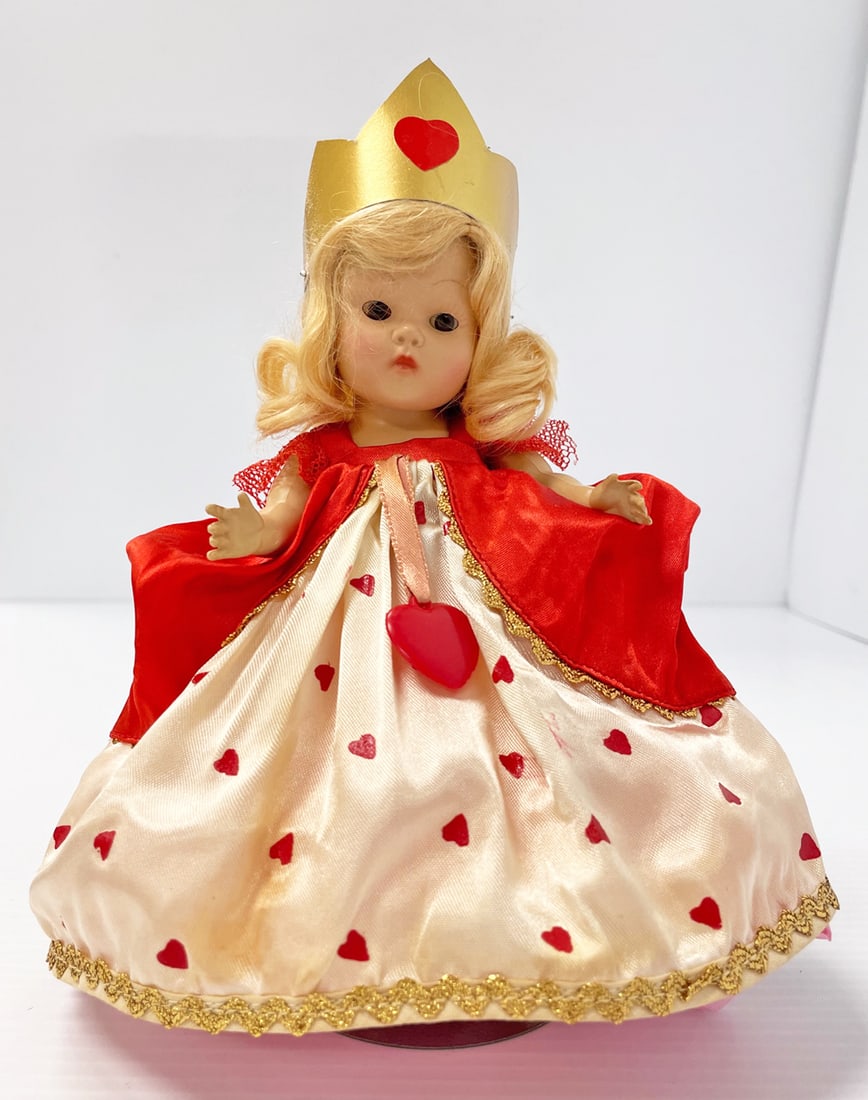 Vogue 1950 strung Ginny doll Queen of Hearts: Vogue 1950 strung Ginny doll Queen of Hearts, 8" hard plastic, sleep eye transitional