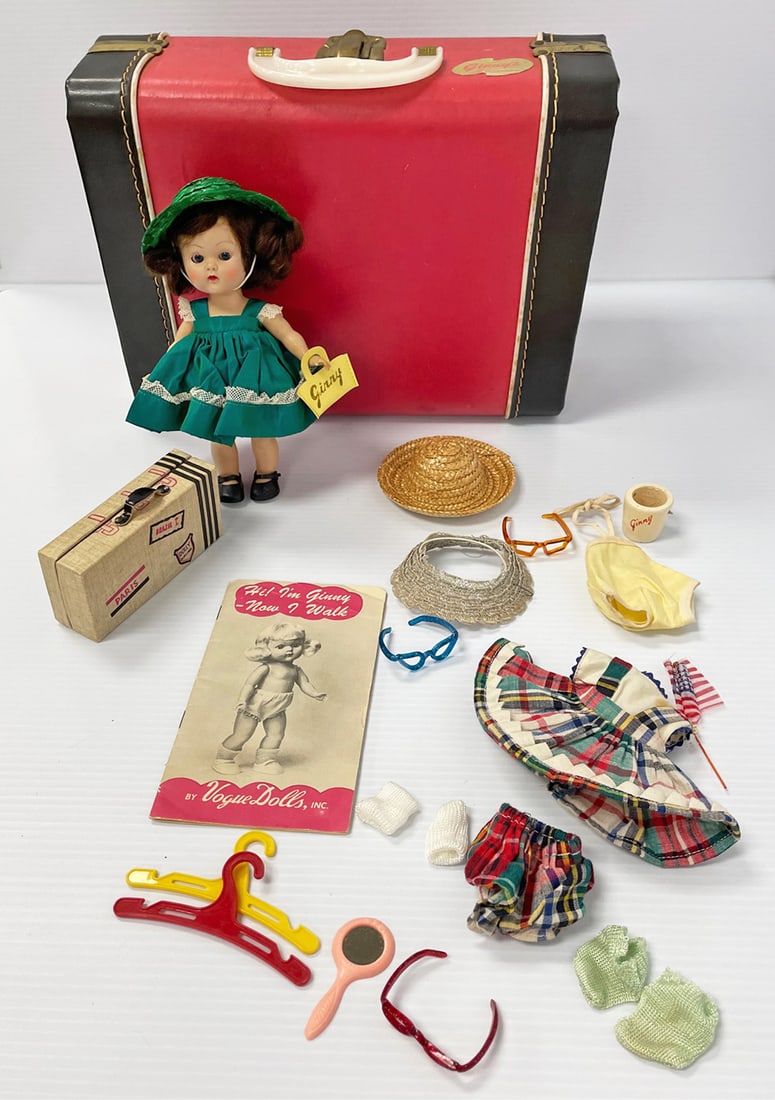 Vogue Ginny 1954 Rich Uncle trunk with Ginny doll and contents (1 of 5)