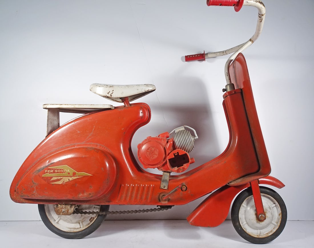 Garton Super Sonda Vespa Pedal Scooter (1 of 3)