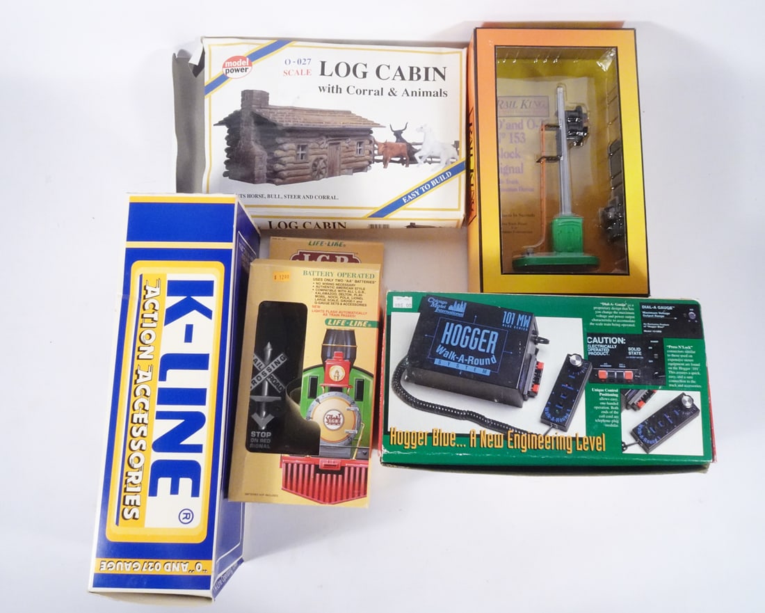 Modern Era Train Accessories (1 of 1)