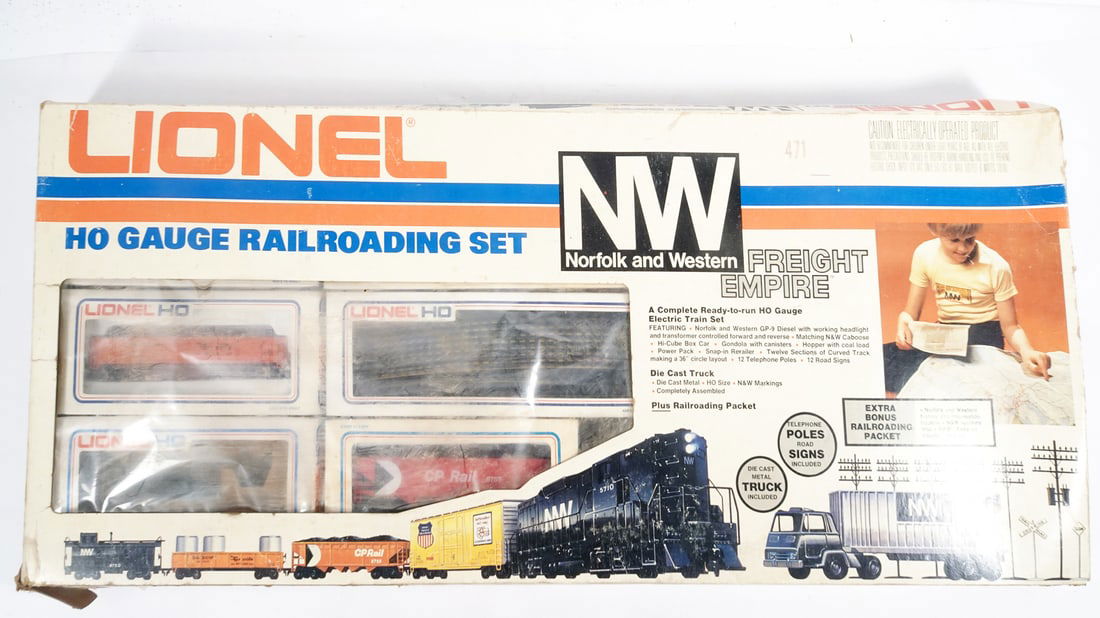 MPC Era Lionel HO Scale Freight Train Set (1 of 2)