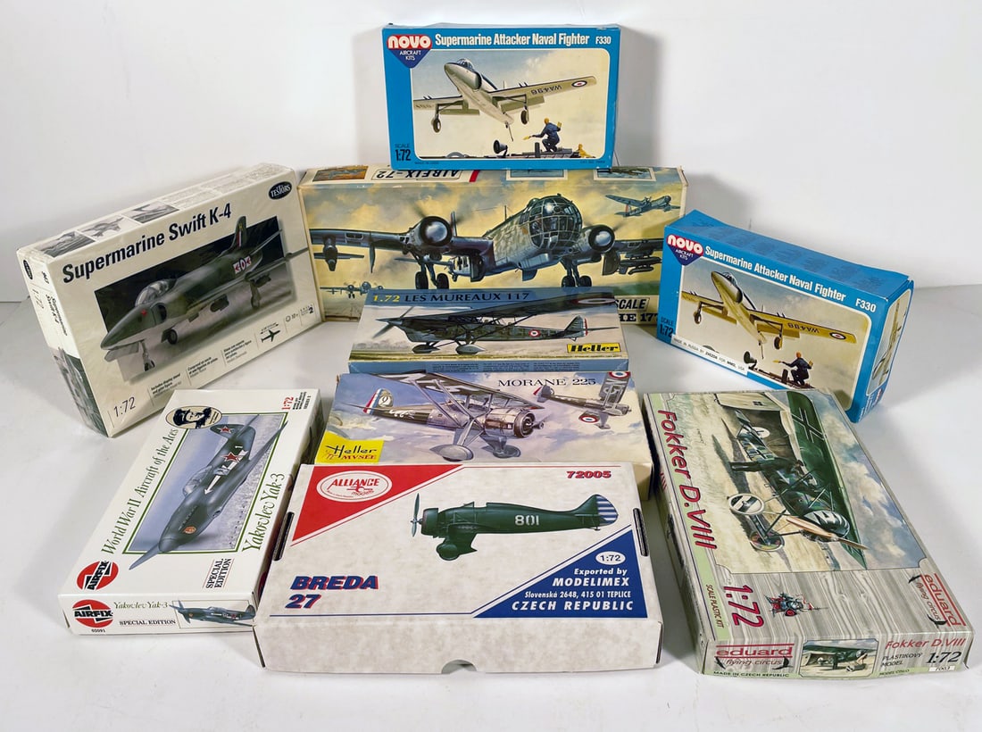 Assorted Military Aircraft Model Kits Grouping (1 of 1)