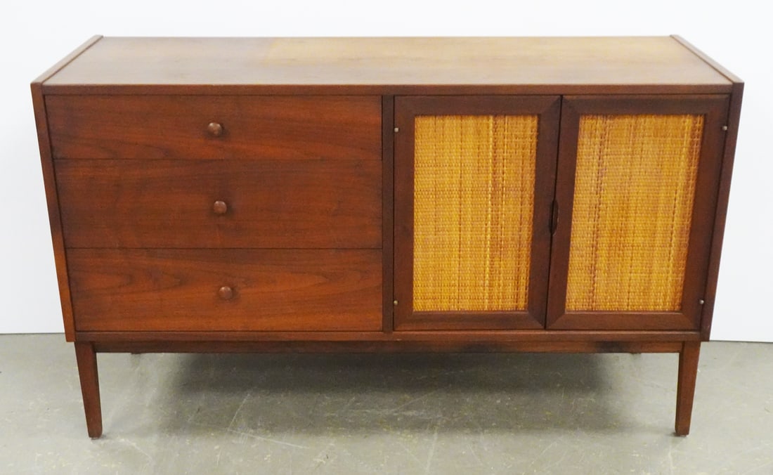 Mid Century Danish Modern Credenza (1 of 2)