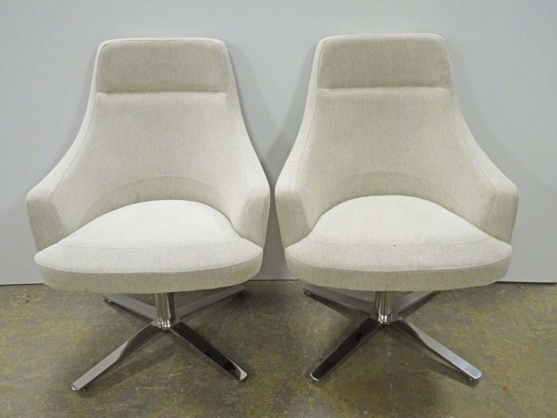 Pair of Cumberland Furniture Co. Lounge Chairs (1 of 3)