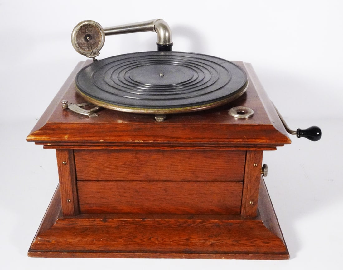American Graphophone Co. Columbia Phonograph (1 of 3)