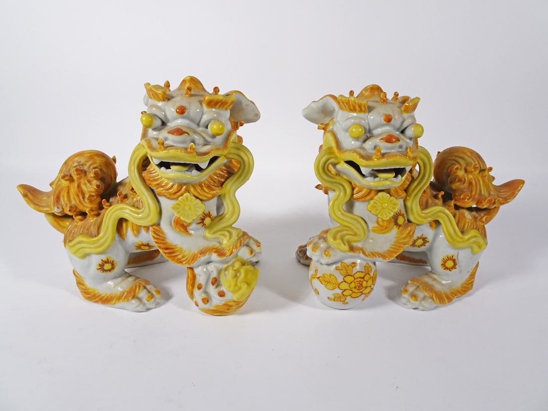 Pair of Chinese Porcelain Foo Dogs (1 of 2)