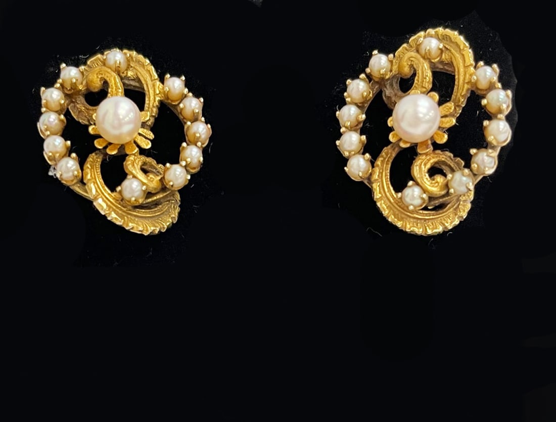 Victorian 14K Gold Pearl Earrings: Victorian 14K Gold Pearl Earrings; one pair of yellow gold earrings, with fish hook c-closure pierced wires on reverse; weight: 4.6dwt (7.1gr); 4.8mm center post set pearl with twelve prong set 3mm pe