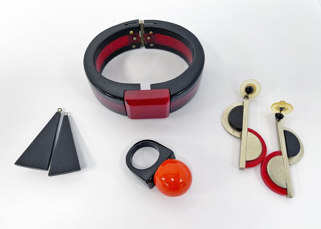 Art Deco Bakelite Jewelry Grouping (1 of 1)
