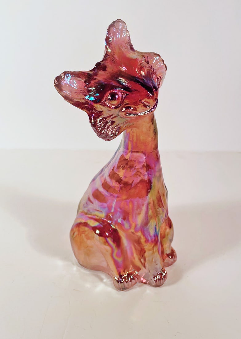 Fenton Glass Alley Cat Figure (1 of 2)