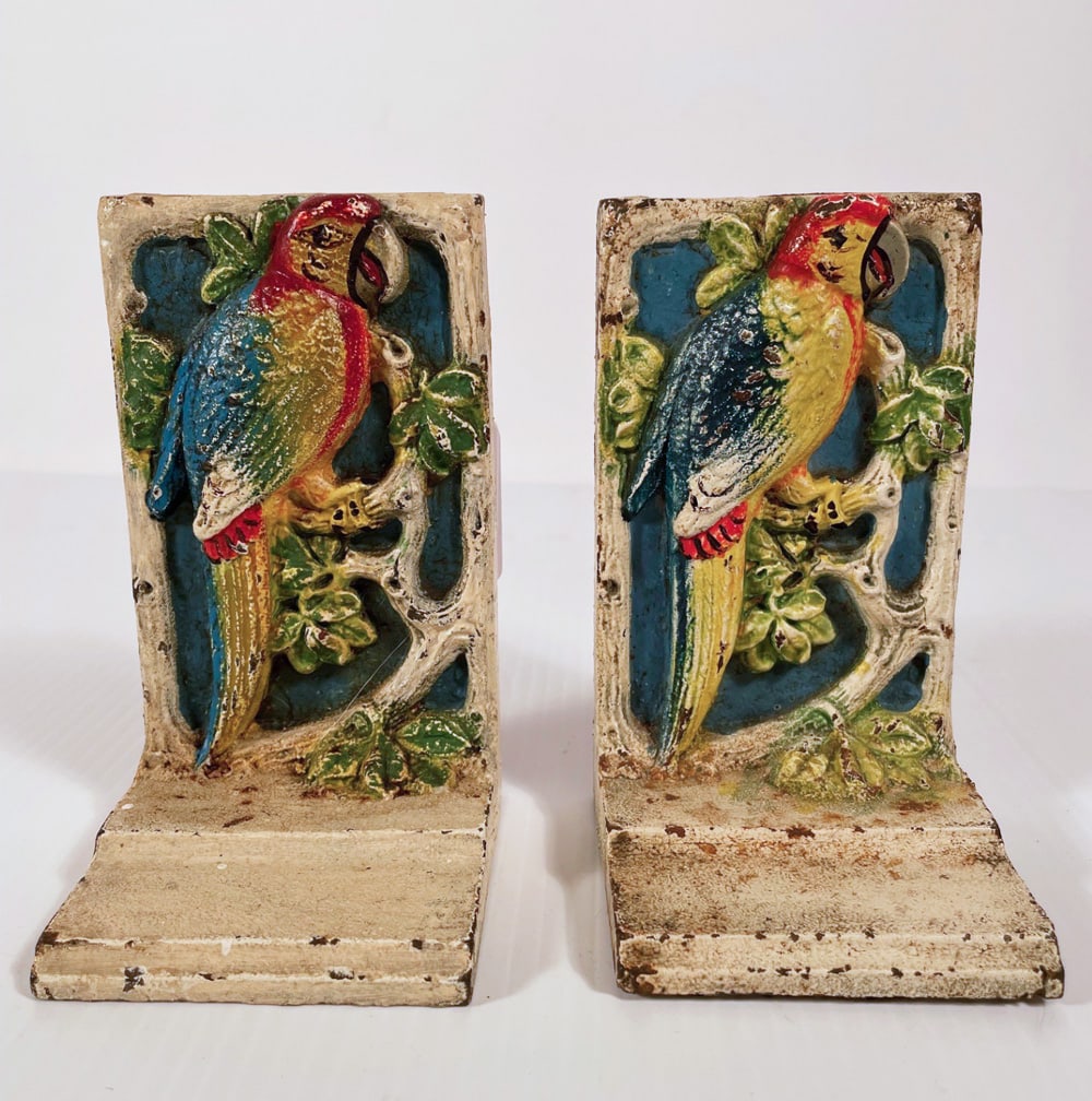 Pair of Hubley Cast Iron Parrot Bookends (1 of 2)