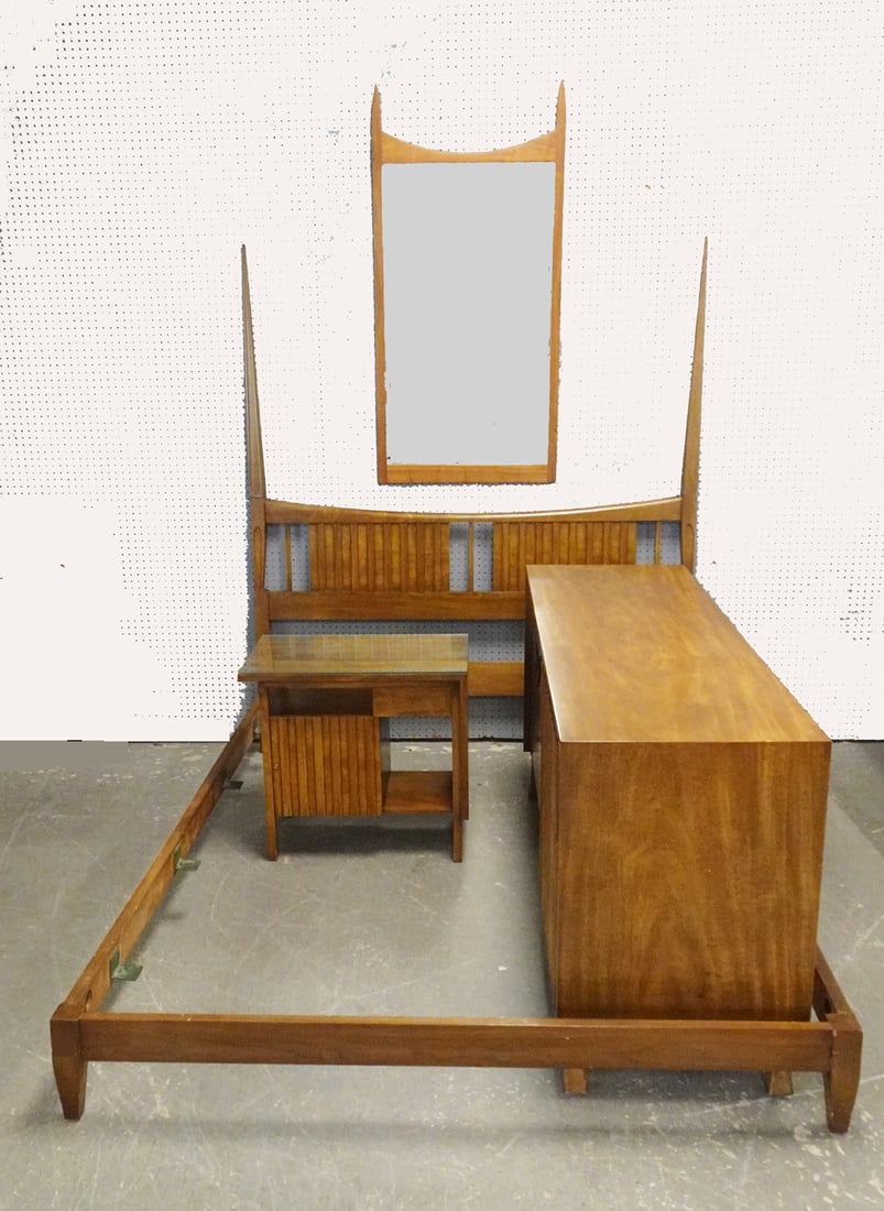 John Widdicomb Bedroom Set (1 of 2)