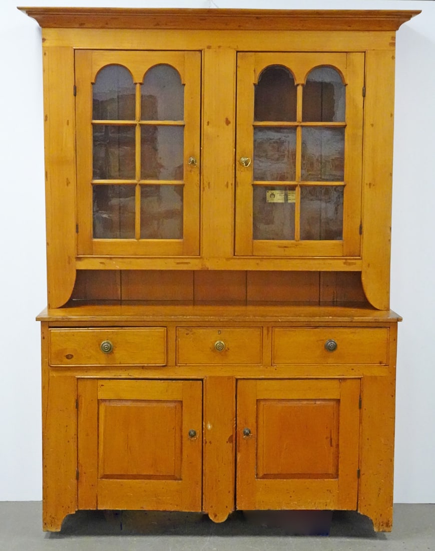 Pennsylvania Dutch Cupboard (1 of 3)