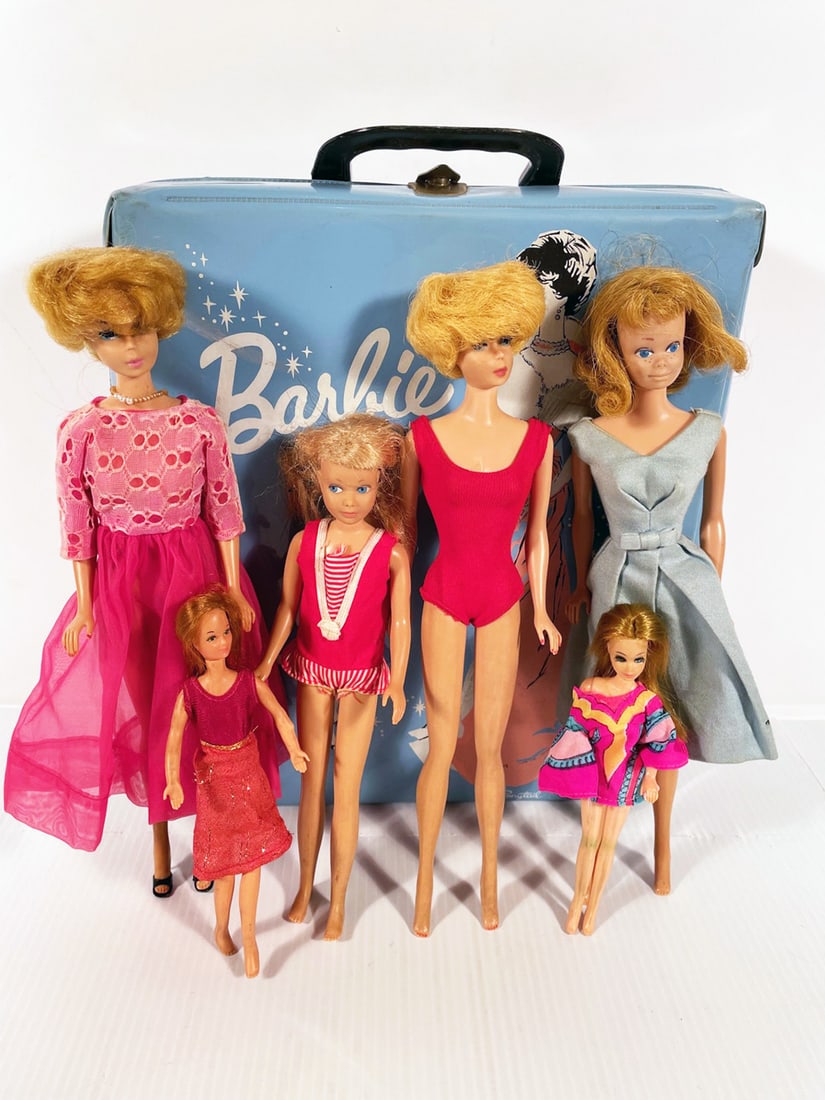 Barbie & Friends Doll Grouping (1 of 2)