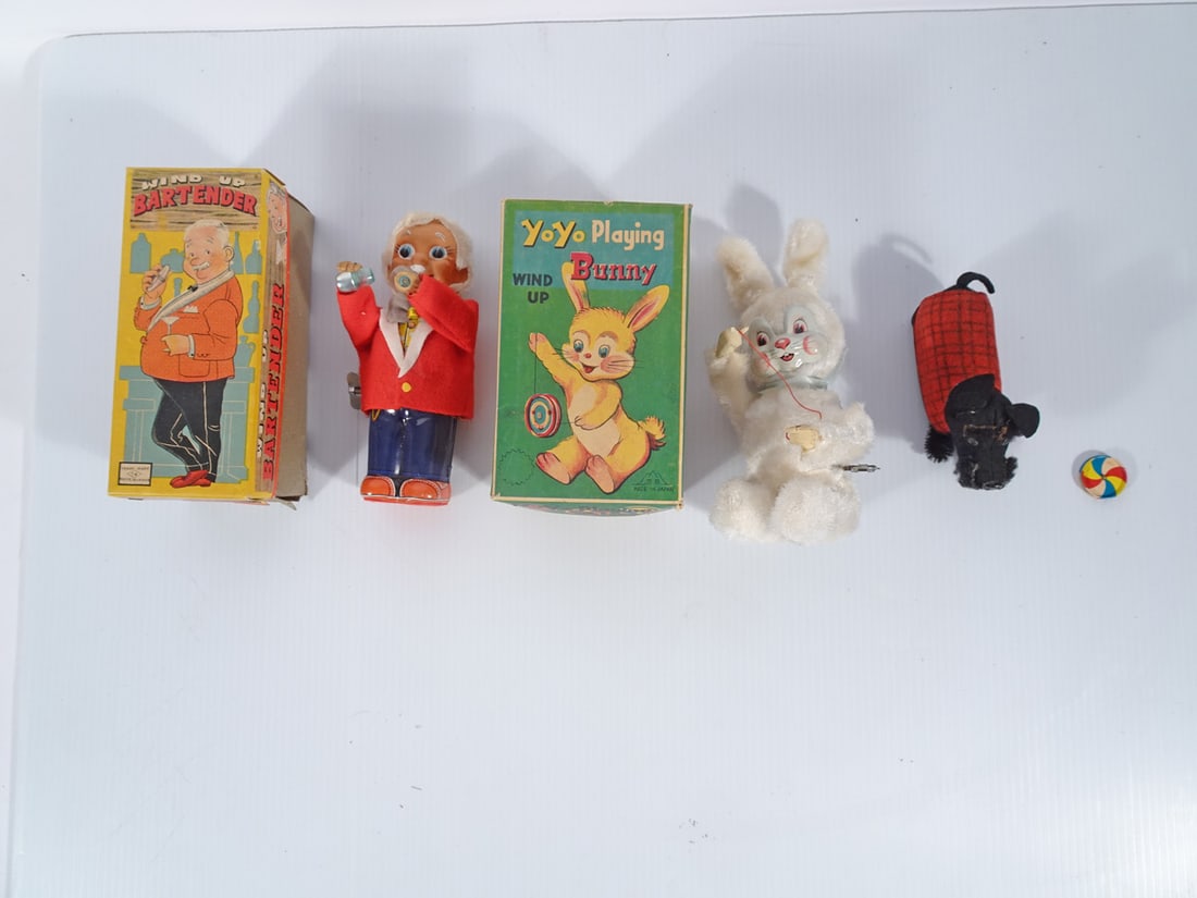 Vintage Wind Up Toys Grouping (1 of 2)