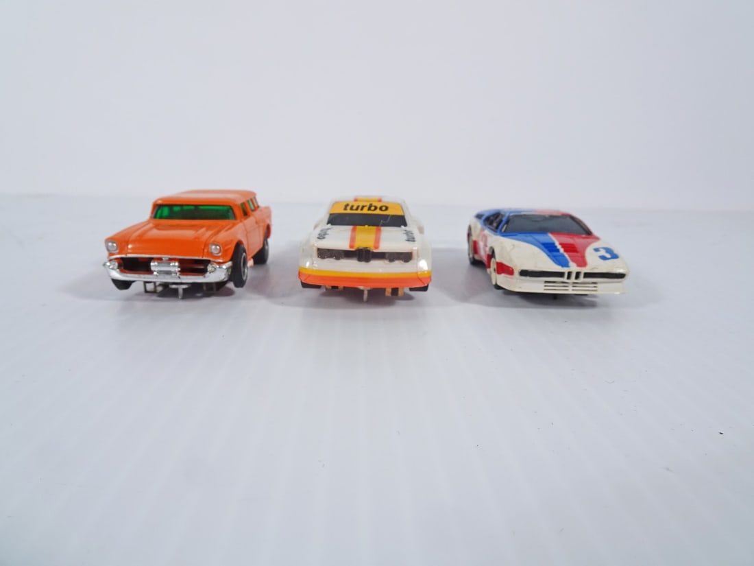 Vintage Aurora/Tomy AFX HO Scale Slot Cars Grouping (1 of 3)