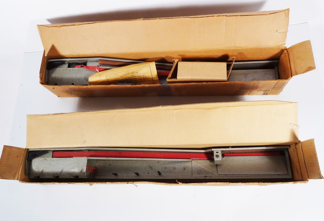 Lionel Postwar Era Lumber Loaders (1 of 1)