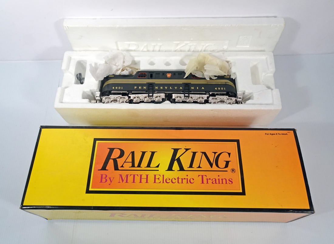 Rail King by M.T.H. GG -1 Electric Engine (1 of 3)
