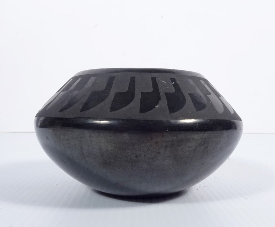 Florence Naranjo San Ildefonso Black Pottery Jar (1 of 2)