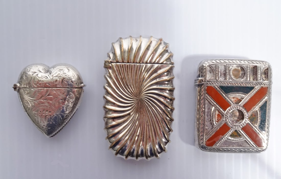 Continental Silver Vesta Case/Match Safe Grouping (1 of 2)