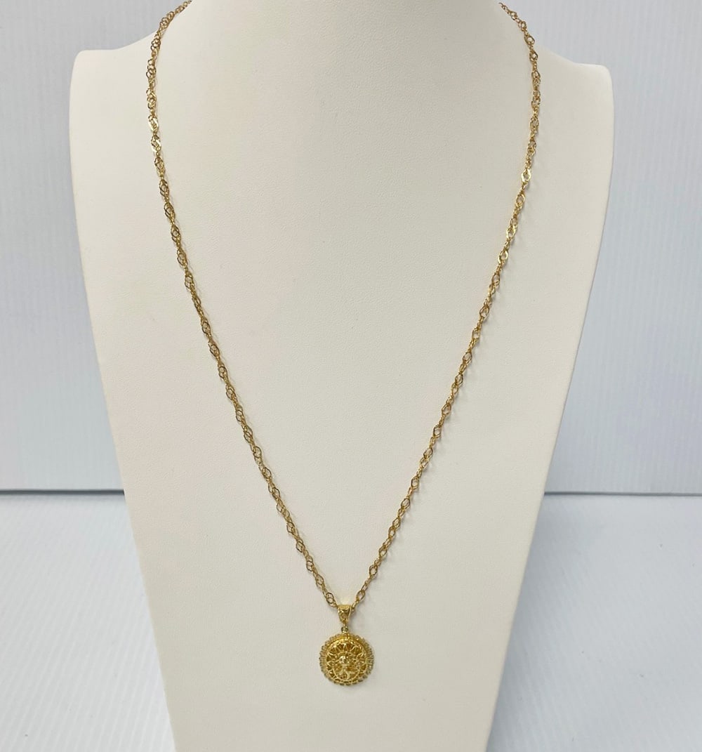 14K Gold Fancy Link Chain with Filigree Pendant (1 of 3)