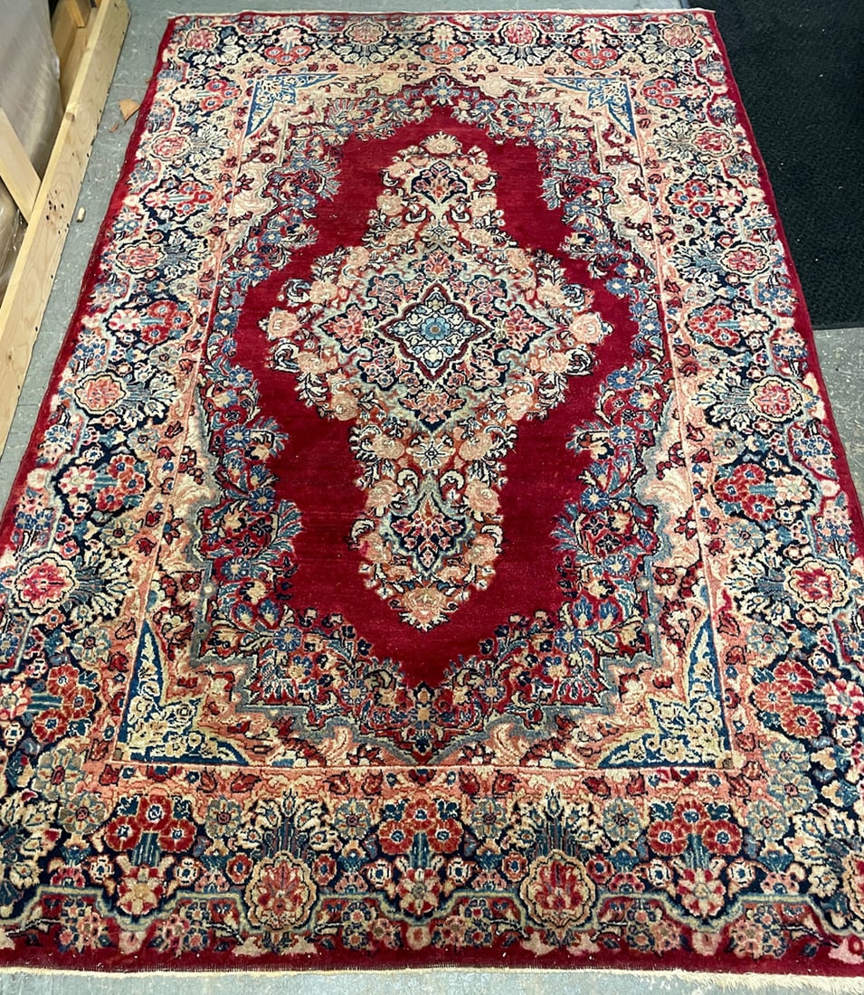 Hand tied Persian Rug: Hand tied Persian rug, 6'9" x 4'6"