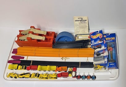 Hot Wheels Accessories and Vehicles Grouping